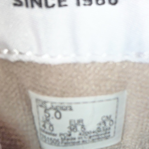 NWOB VANS Big Kids KNU SKOOL CASUAL SHOES Beige & White Sz 5 - Picture 8 of 8